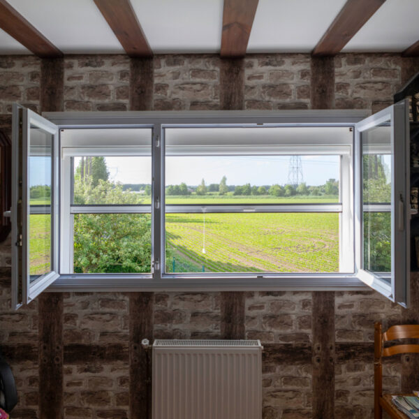 Moustiquaire fenêtre sur mesure